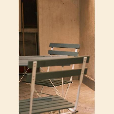 Nespolino, Piccola Casetta In Centro Storico Al Piano Terra Con Piccolo Spazio Esterno Privato Napoli Exterior foto